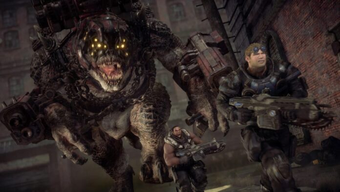 ภาพฉากแอ็กชันจาก Gears of War มนุษย์กำลังหลบหนีจากสัตว์ประหลาดติดอาวุธ