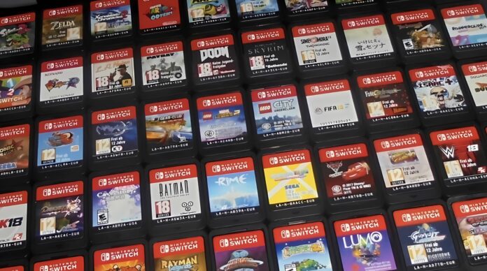 ตลับเกม Nintendo Switch มากมายวางเรียงกันเป็นแผง