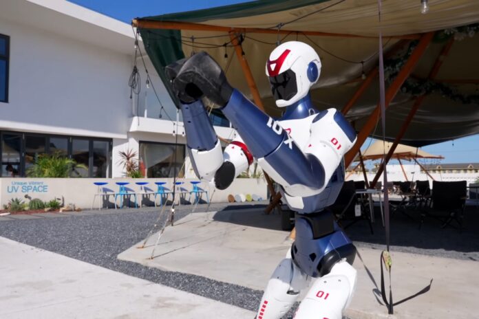 ภาพโปรโมตหุ่น Humanoid รุ่น R1 จาก Unitree