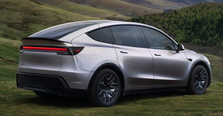 Tesla เปิดตัว Model Y L อย่างเป็นทางการในจีน รถ SUV ไฟฟ้า 6 ที่นั่ง เริ่มต้นราว 47,120 ดอลลาร์