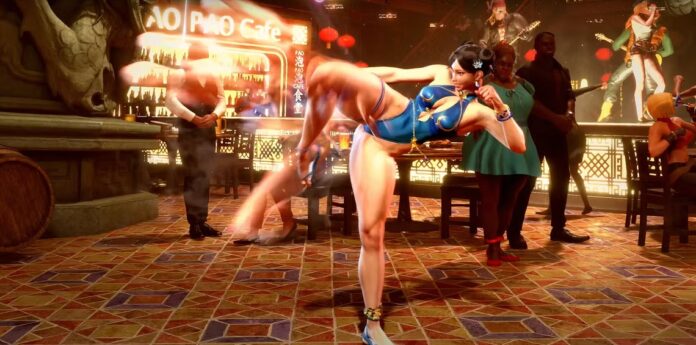 ภาพ Chun-Li ในชุดว่ายน้ำจากเกม Street Fighter 6 กำลังเตะท่าไม้ตาย