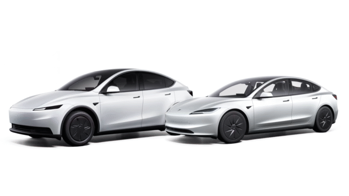 รถยนต์ไฟฟ้า Tesla Model Y และ Model 3 รุ่น Standard ใหม่ บนพื้นหลังสีขาว