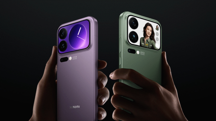 สมาร์ตโฟน Xiaomi 17 Pro และ 17 Pro Max ดีไซน์หรู กล้อง Leica พร้อมจอหลังแสดงนาฬิกาและพรีวิวภาพเซลฟี