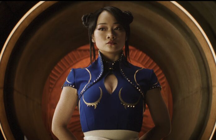 ชุนลีในตัวอย่างแรก Street Fighter เวอร์ชันคนแสดง