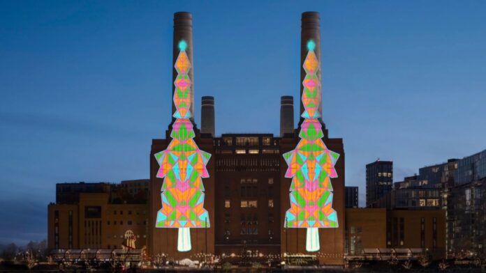 งานฉายภาพต้นคริสต์มาสดิจิทัลบนปล่องควัน Battersea Power Station จากโครงการ Your Tree on Battersea ของ Apple