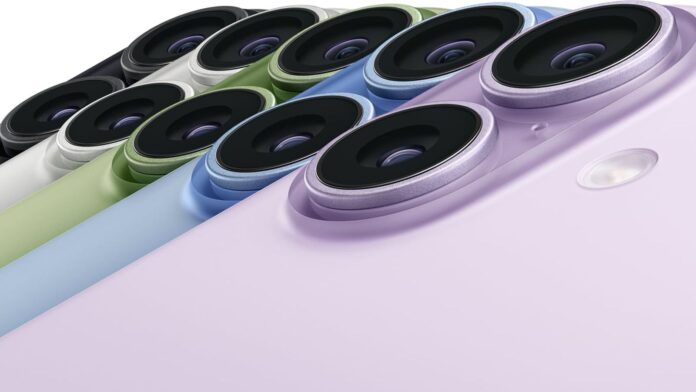 ภาพโมดูลกล้องหลังของ iPhone 17 หลากหลายเครื่อง วางเรียงต่อกัน