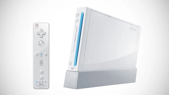 เครื่องเล่น Nintendo Wii พร้อมคอนโทรลเลอร์ Wii Remote บนพื้นหลังสีขาว