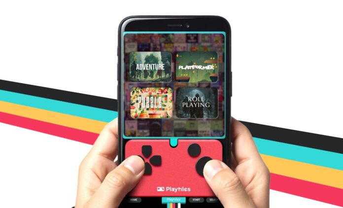 Playtiles เกมแพดจิ๋วแบบไม่ใช้กาว ติดบนหน้าจอสมาร์ตโฟนเพื่อควบคุมเกมแนวเรโทรด้วยปุ่ม D-Pad และปุ่มกดจริง