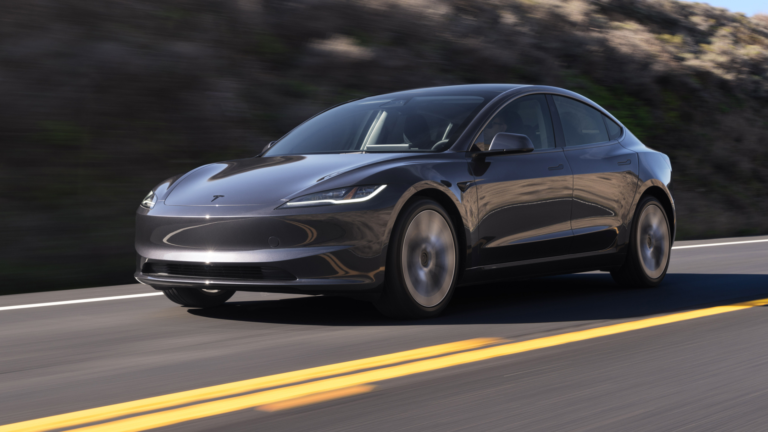 Tesla Model 3 Standard RWD เปิดตัวในไทย ราคา 1,149,000 บาท รุ่นเริ่มต้น ขับหลัง วิ่งไกล 534 กม.