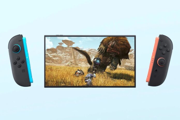 ภาพตัวอย่างเกม Monster Hunter Wilds แสดงฉากล่ามอนสเตอร์บนหน้าจอ พร้อมจอยคอนโทรลเลอร์อยู่ด้านซ้ายและขวา