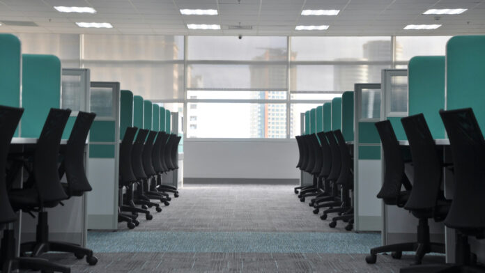 ภาพออฟฟิศว่าง สะท้อนการลดจำนวนพนักงานในอุตสาหกรรมเกมญี่ปุ่น