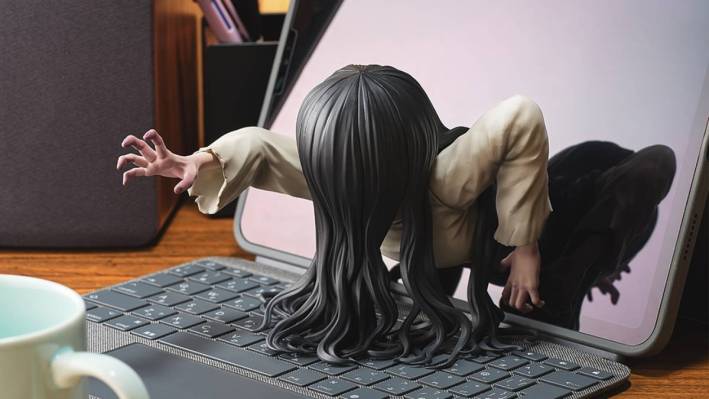 ฟิกเกอร์ Sadako ใหม่จาก The Ring ดีไซน์พิเศษ ราวกับ “คลานออกจาก TV”