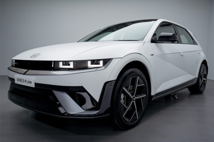 Hyundai IONIQ 5 N Line 2026 สีขาว ดีไซน์สปอร์ต ล้อ 20 นิ้ว
