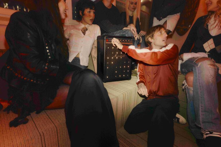 Marshall เปิดตัว “Bromley 450” ลำโพงปาร์ตี้กันน้ำ เสียง 360° แบตอึด 40 ชั่วโมง พร้อมลุยสงกรานต์