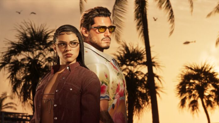 ภาพโปรโมต Grand Theft Auto VI แสดงตัวละครชายและหญิงยืนอยู่ท่ามกลางฉากต้นปาล์มในช่วงพระอาทิตย์ตก