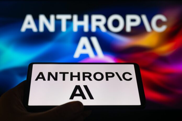 ภาพหน้าจอแสดงโลโก้ Anthropic AI บนอุปกรณ์มือถือ