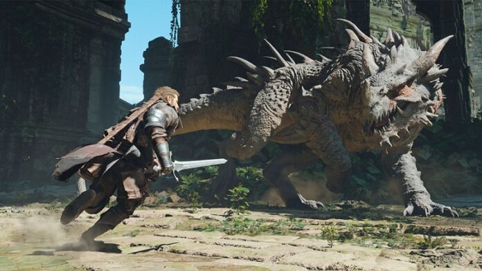 ตัวละครกำลังต่อสู้กับมอนสเตอร์ขนาดใหญ่ในเกม Project Awakening ของ Cygames ภายในซากปรักหัก