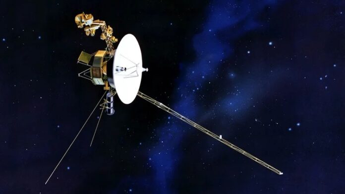 ยานสำรวจอวกาศ Voyager 2 ของ NASA ขณะเดินทางอยู่ท่ามกลางห้วงอวกาศลึก