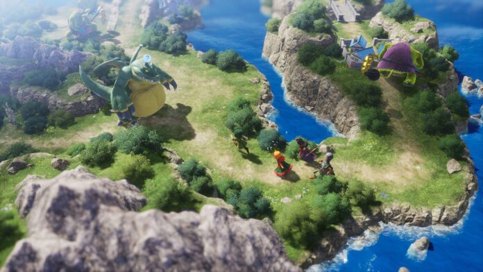 ภาพฉากภายในเกม Dragon Quest VII Reimagined แสดงตัวละครกำลังเดินทางผ่านพื้นที่ทุ่งหญ้า ภูเขา และแม่น้ำในโลกแฟนตาซี