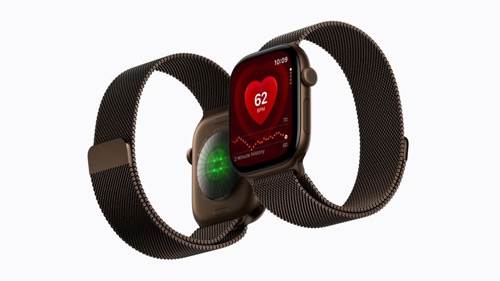 Apple Watch Series 12 สองเรือนแสดงหน้าจอวัดชีพจรและเซ็นเซอร์ด้านหลัง