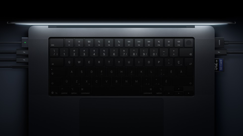 พอร์ตและช่องเชื่อมต่อของ MacBook Pro