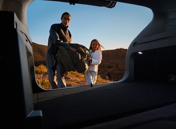 พื้นที่เก็บสัมภาระท้ายรถของ Mazda CX-6e